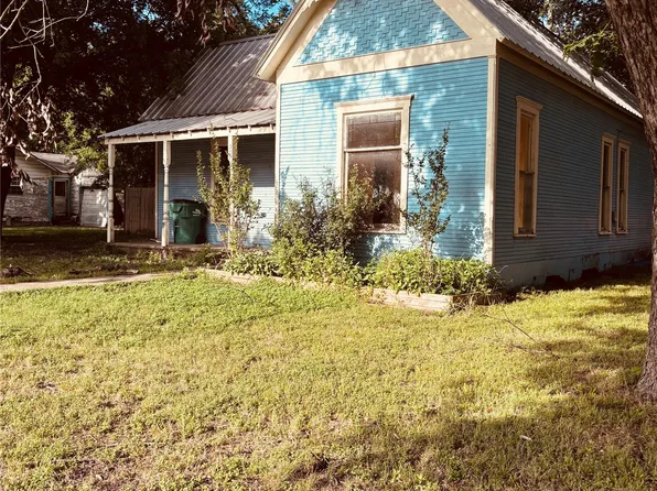 307 S Avenue D, Clifton, TX 76634