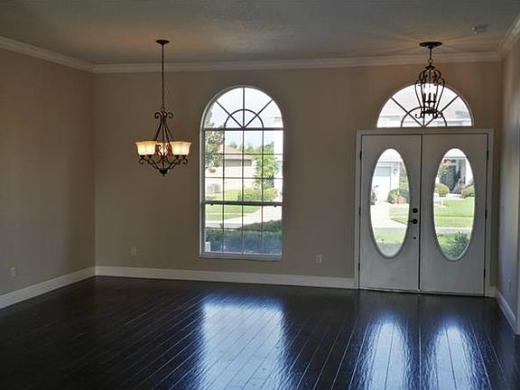 4th image of 2149 Tall Oak Dr