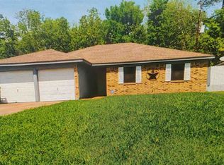 9235 Terry St, Beaumont, TX 77707