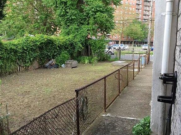 5th image of 2520 W 16th St