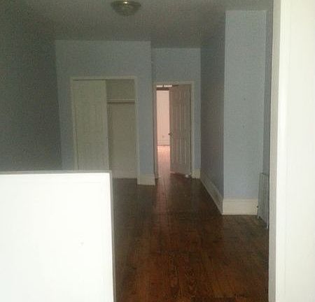 2nd image of 507 Henry St APT 4R