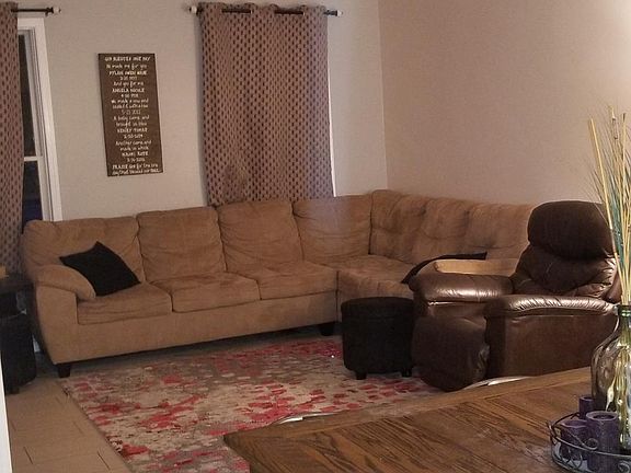 Open floorplan living room.