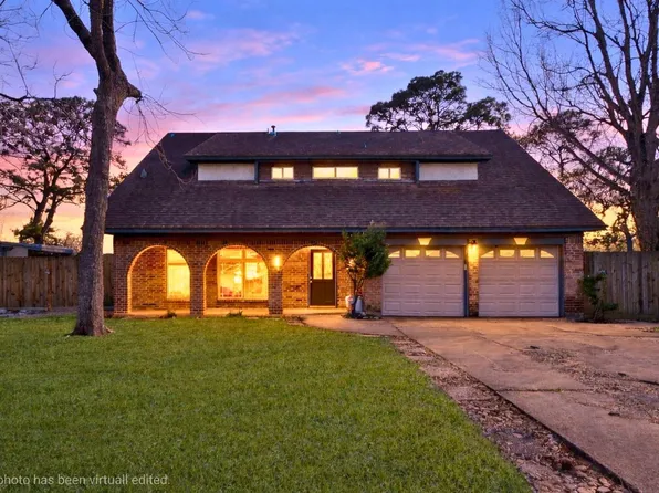 4308 Meadow Glenn Dr, Dickinson, TX 77539