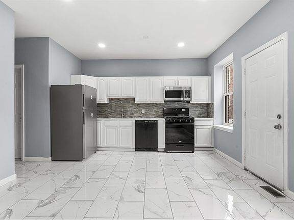 2nd image of 336 Ege Ave Floor 1