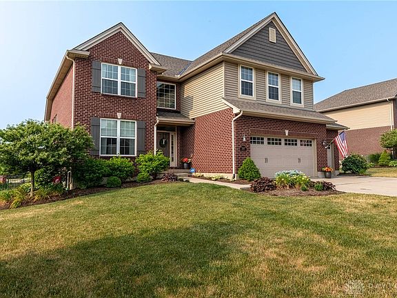 2nd image of 397 Belleclaire Hl