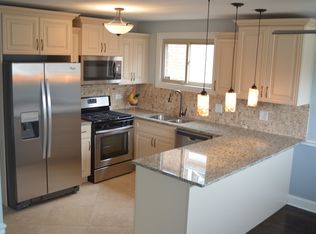 3845 W 78th St, Chicago, IL 60652