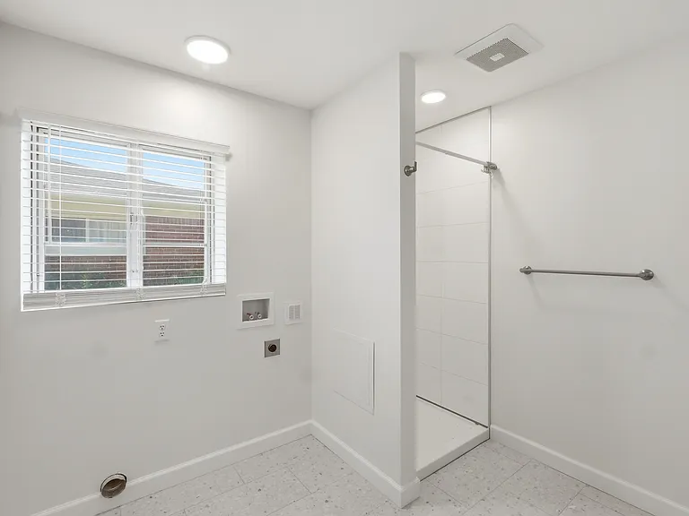 1358 Juliet Dr — Photo 22