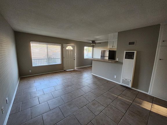 4th image of 3101 E 5th St APT 8