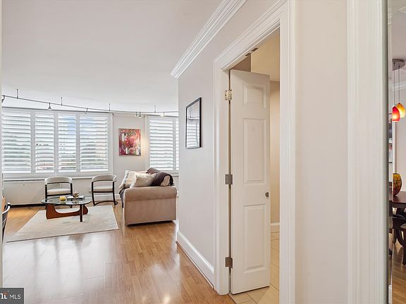4th image of 11801 Rockville Pik #408