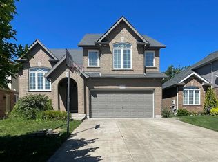6871 Saint Michael Ave, Niagara Falls, ON L2H 3N8