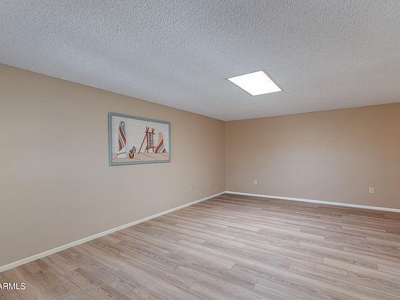 5th image of 10822 W Santa Fe Drive
