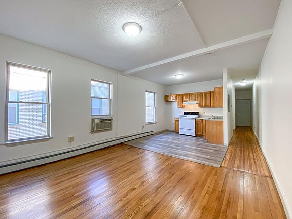 5th image of 277 Buckingham St #306