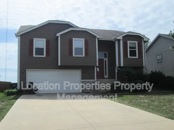 3815 Crossgate Ter, Lawrence, KS 66046