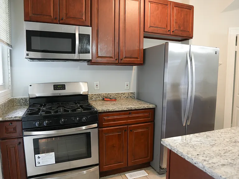 3903 Ridgewood Ave — Photo 5