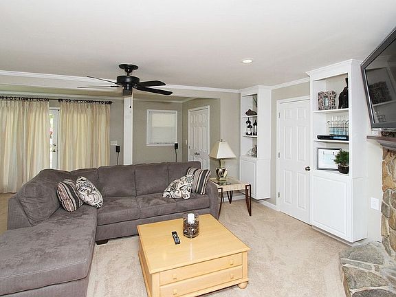 Family Room W/ Half Bath