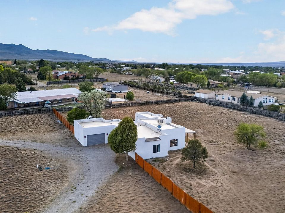 1st image of 233 Calle Vista