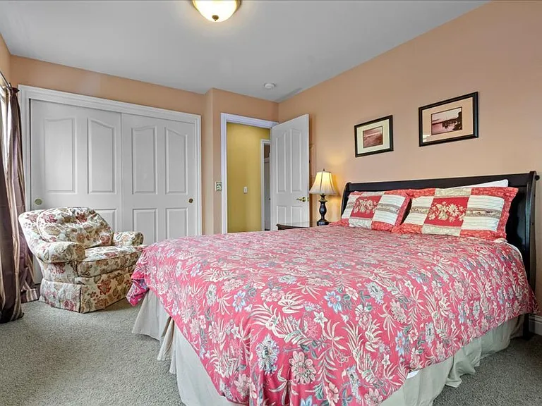 966 McClelland Dr — Photo 27