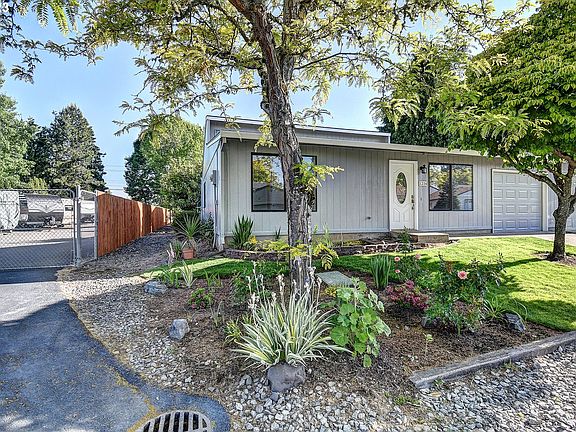 3rd image of 1216 NW 138th St