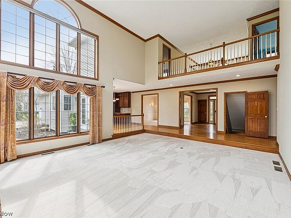 5th image of 1919 E Haymarket Way