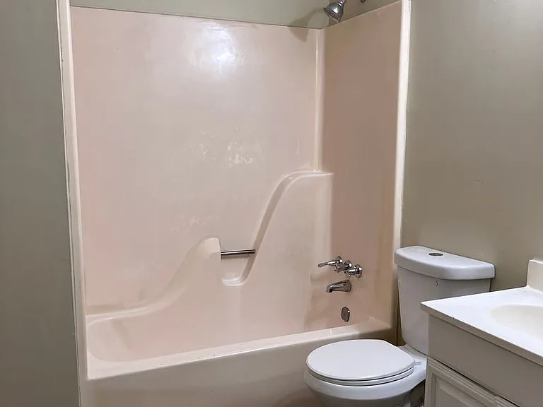 420 Short St — Photo 6