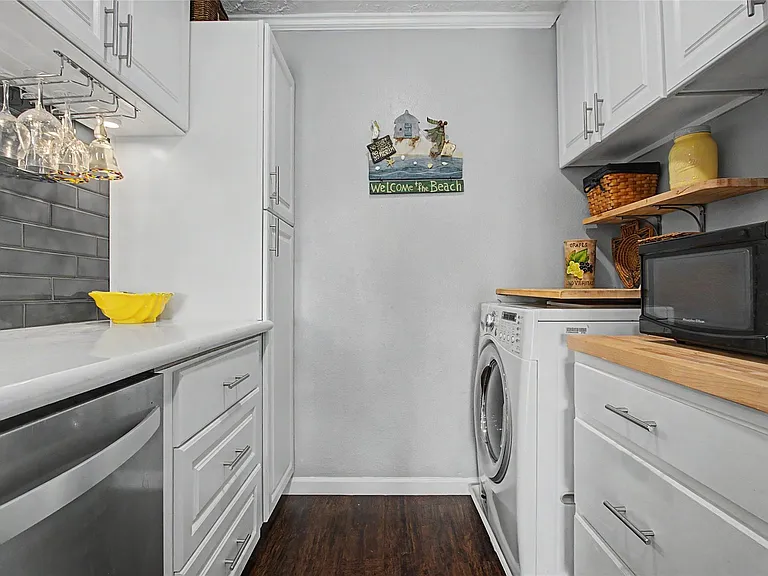 307 Yacht Club Ln #307 — Photo 4
