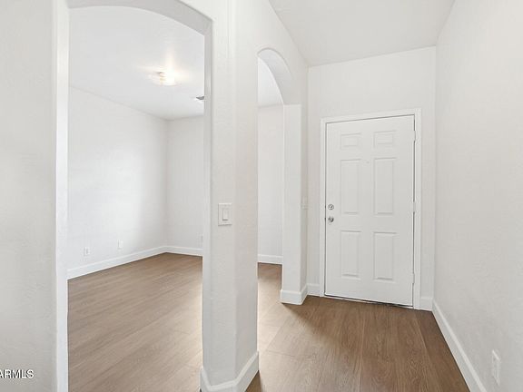 4th image of 2502 S 90TH Glen
