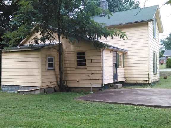 2nd image of 127 Hustonville St