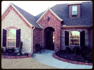 4837 Maple Grove Dr, Fayetteville, AR 72764