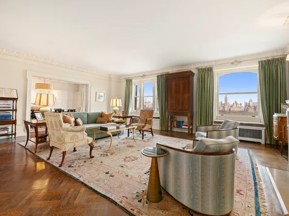 151 Central Park West image 3 of 18