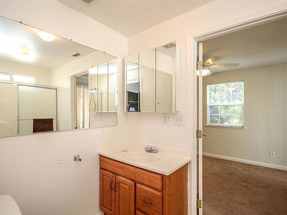 5th image of 500 Elizabeth St APT A