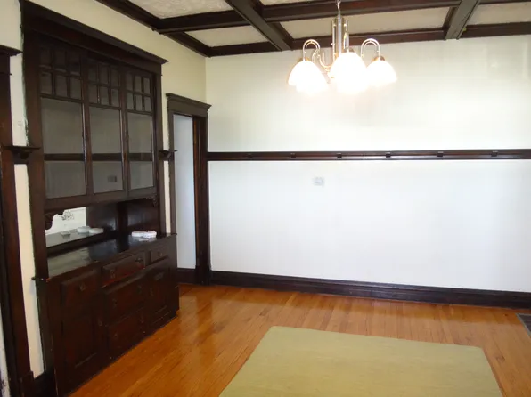 302 W Graham St #A, Bloomington, IL 61701