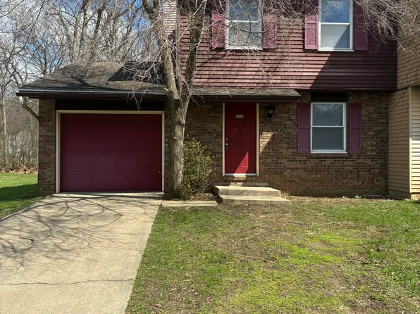 5028 Lindenwood Dr W, South Bend, IN 46637