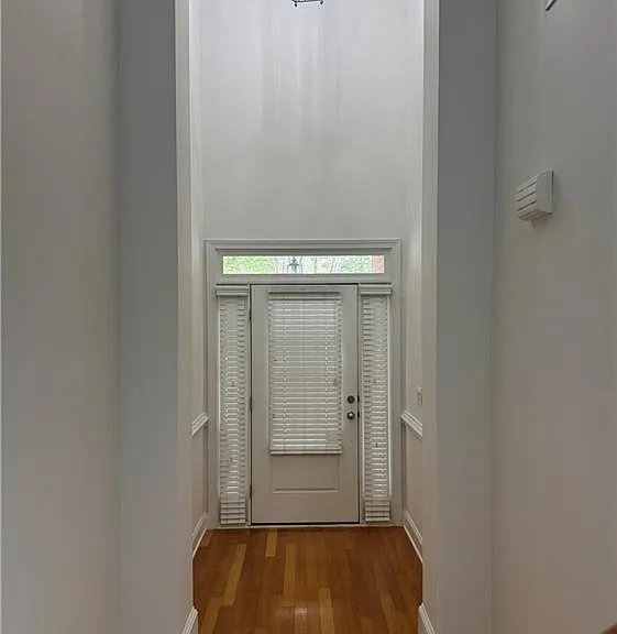2545 Gadsen Walk — Photo 5