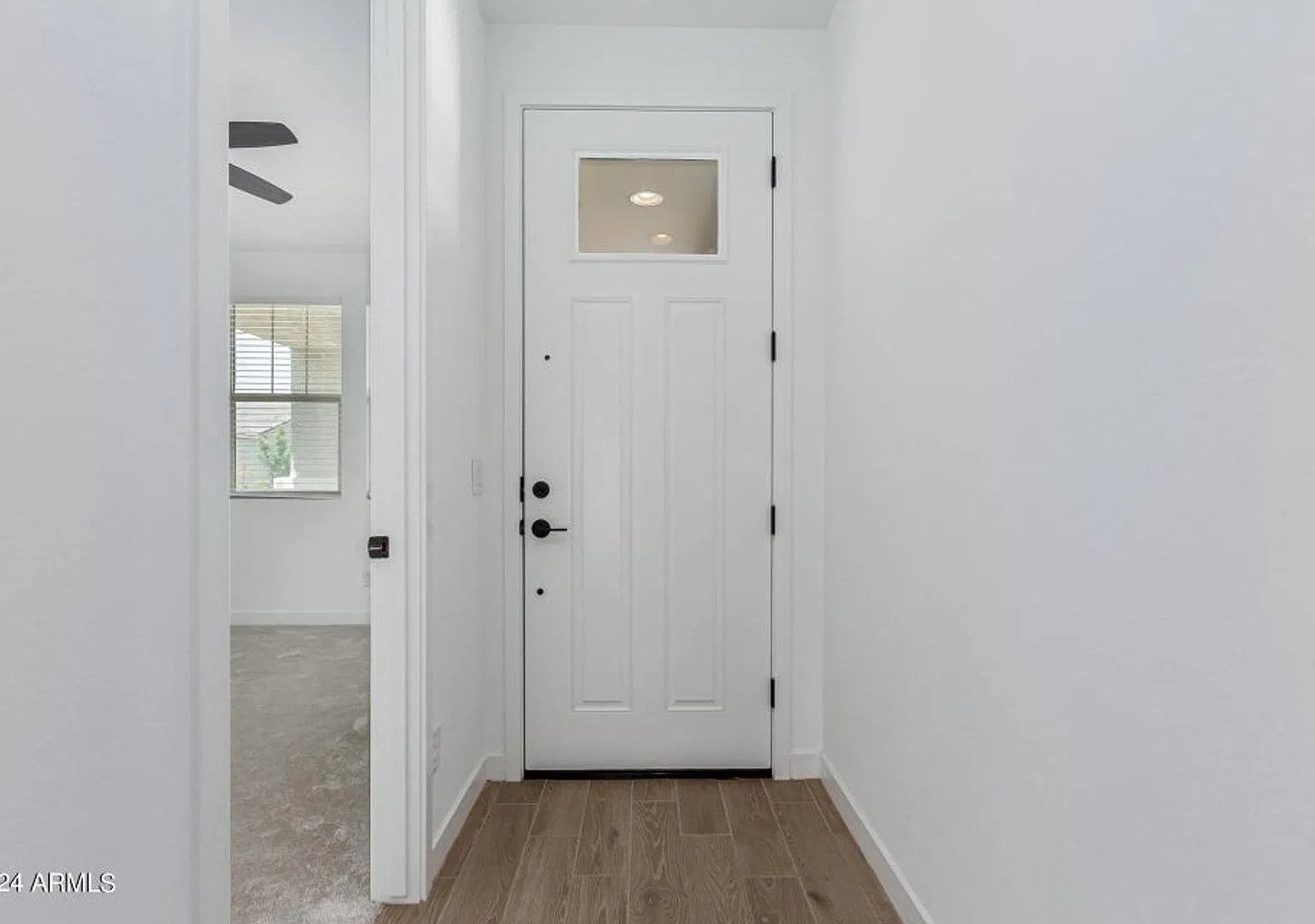 Gorgeous 4 bedroom home in Surprise!! — Photo 3