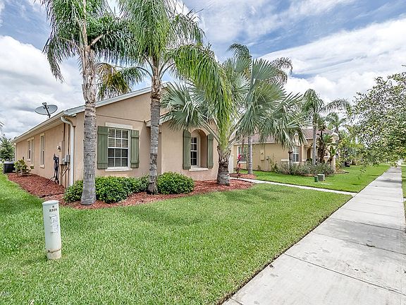 3rd image of 3327 Medici Blvd