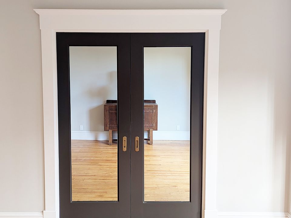 Bedroom 1 // Full length mirrors