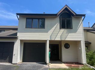 3 Plum Ct, Flemington, NJ 08822