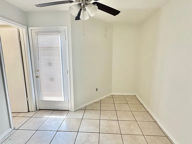 4322 Gillis St #105 — Photo 14