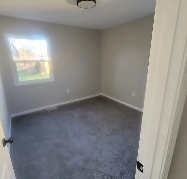 4318 E 12th Pl — Photo 3
