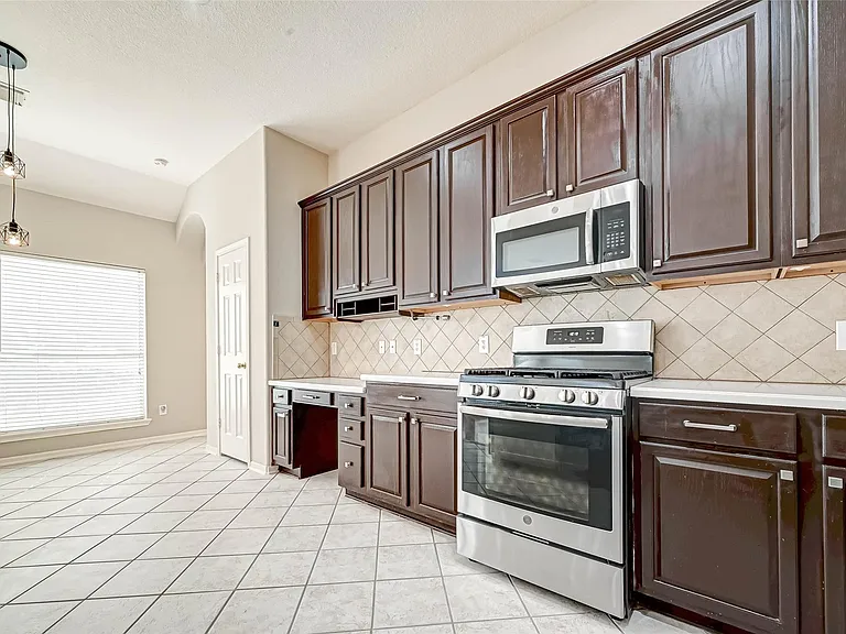 21923 Shady Heath Ln — Photo 13