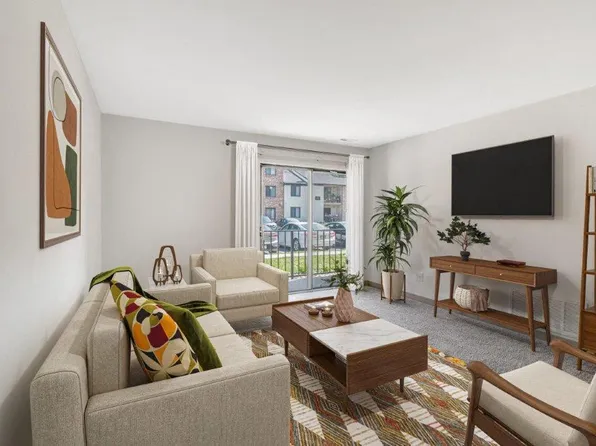 Cranbury Crossing Apartment Homes