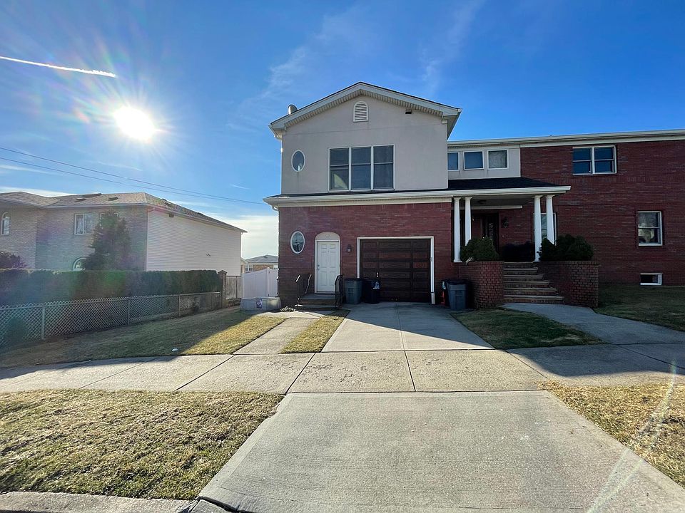 1st image of 572 Lamont Ave
