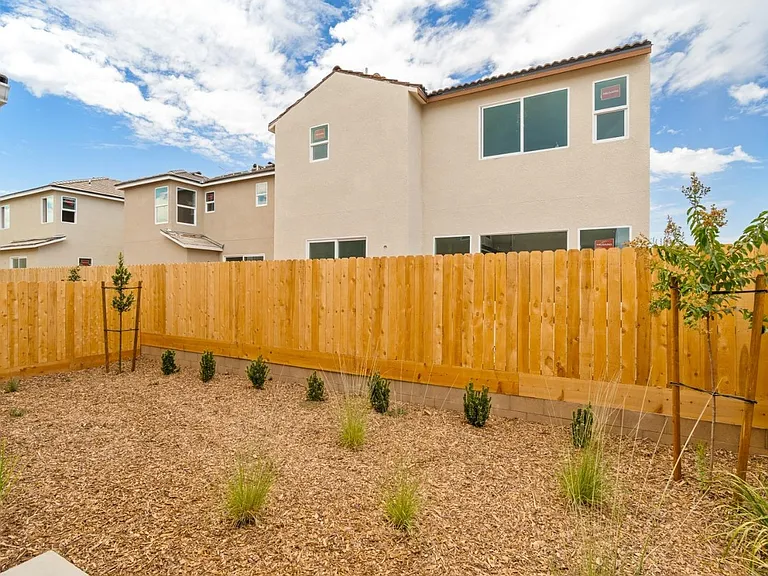 1108 Vanguard Way W — Photo 2