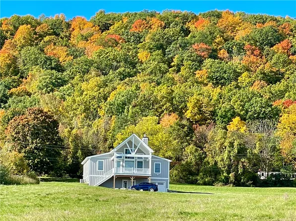 6731 County Road 12 Rd S, Naples, NY 14512