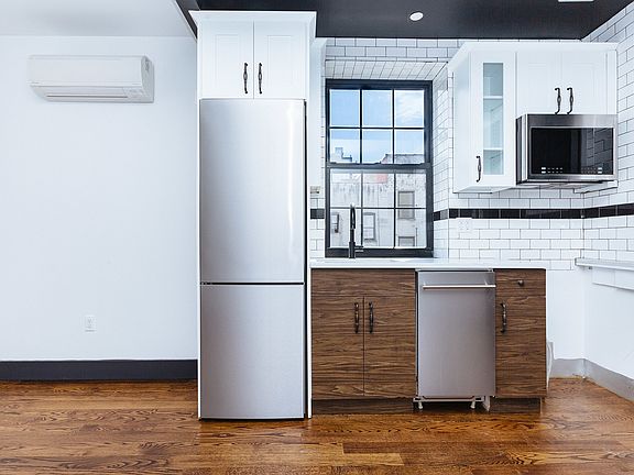 2nd image of 703 Rogers Ave #5G