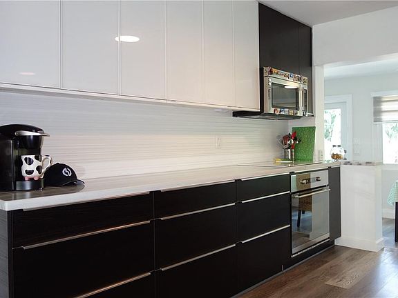3rd image of 4770 NE 3rd Terrace