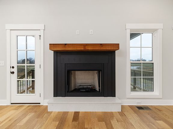 5th image of 14 Whitewood Farm Lot 14
