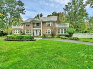 10 Grosvenor Rd, Short Hills, NJ 07078