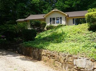 448 Country Club Rd, Tryon, NC 28782