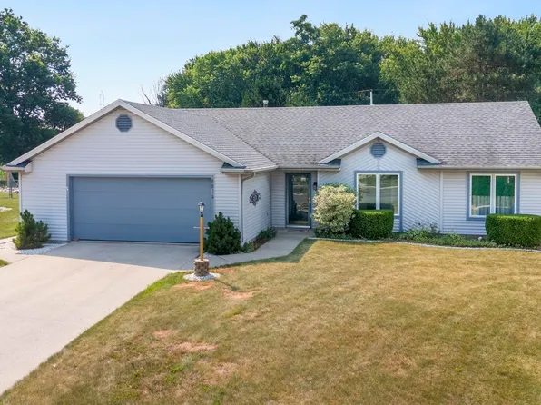 8814 Edwardsberg Pl, New Haven, IN 46774